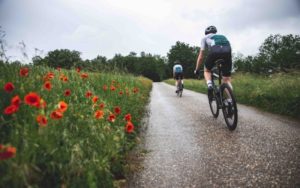 deux cyclistes Pédaleur