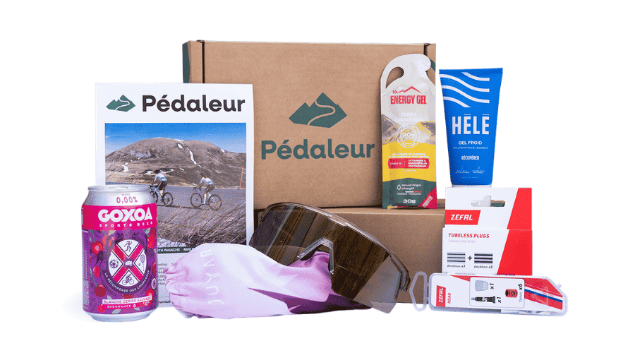 box pédaleur de mai avec des lunettes de cyclisme